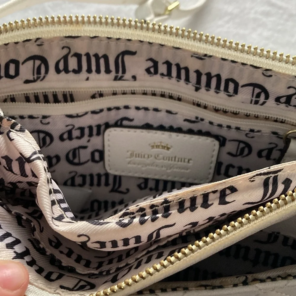 Juicy Couture Cross Body Bag - Picture 4 of 6